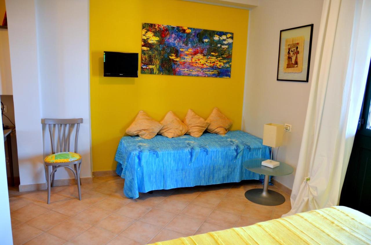 La Casa Del Melograno Bed and Breakfast Santa Venerina Eksteriør billede